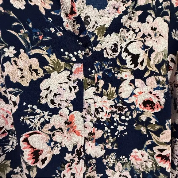 Roz & Ali Navy Floral Blouse - Picture 4 of 9